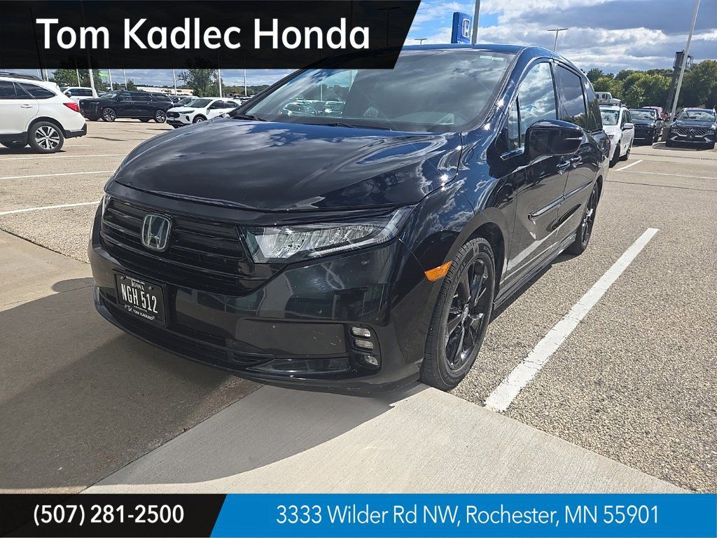 Certified 2023 Honda Odyssey Sport image 1