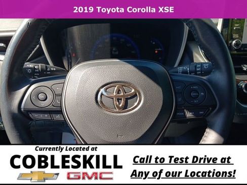 Used 2019 Toyota Corolla XSE FWD image 17
