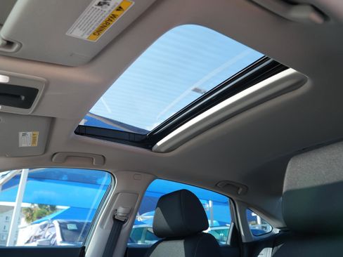 Used 2023 Honda Civic EX image 16