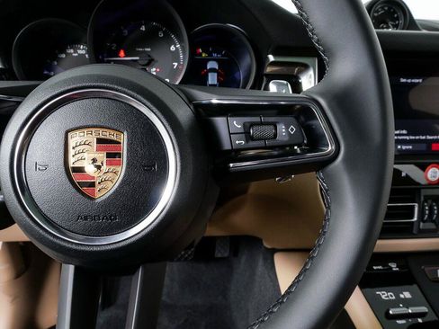 Certified 2026 Porsche Macan Turbo AWD/4WD image 11