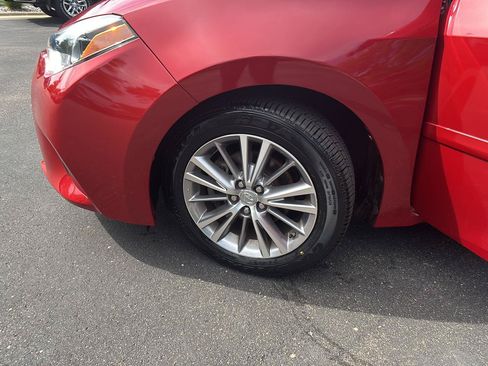 Used 2015 Toyota Corolla LE w/ Body Protection Package #1 FWD image 7