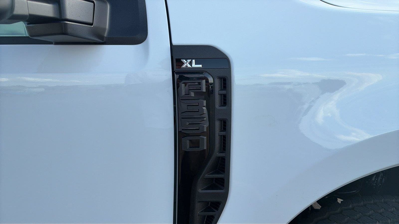 New 2027 Ford F350 XL w/ XL Chrome Package AWD/4WD image 26