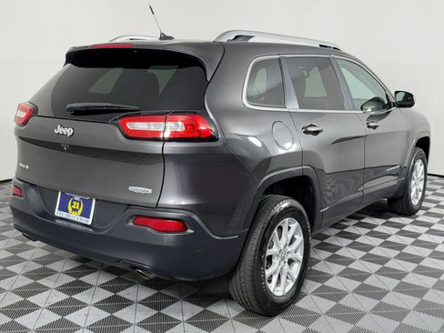 Used 2014 Jeep Cherokee Latitude w/ Cold Weather Group AWD/4WD image 36