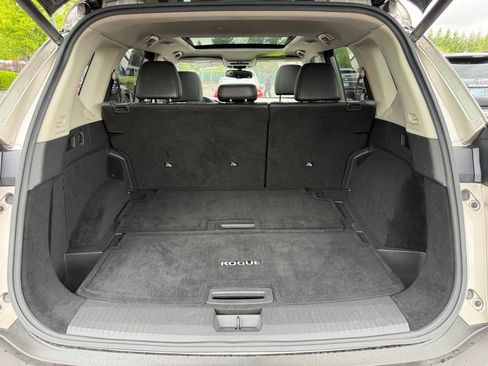 Used 2021 Nissan Rogue SL w/ Premium Package AWD/4WD image 11