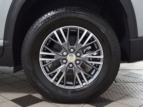 New 2026 Chevrolet Traverse LT w/ Driver Confidence Package AWD/4WD image 26