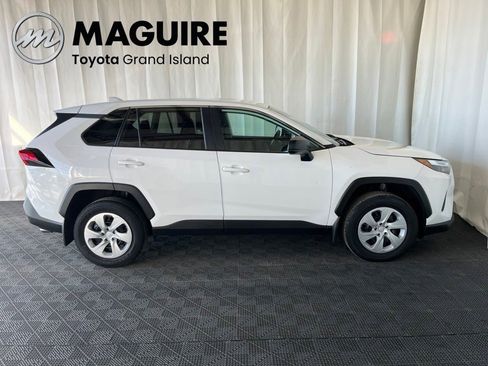 Used 2024 Toyota RAV4 LE AWD/4WD image 2
