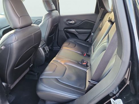 Used 2020 Jeep Cherokee Limited image 34