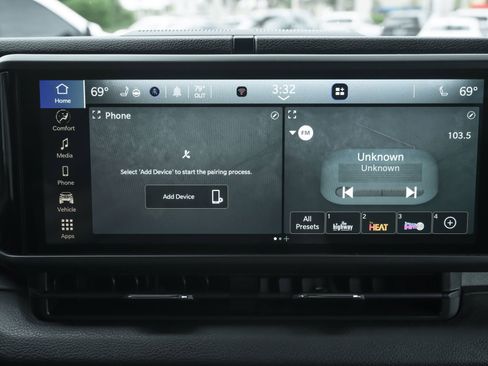 Used 2024 Jeep Wrangler Willys image 14