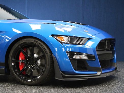 Used 2020 Ford Mustang Shelby GT500 w/ Technology Package RWD image 38
