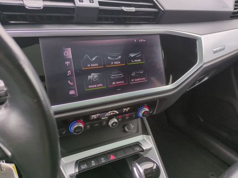 Used 2020 Audi Q3 2.0T Premium image 29