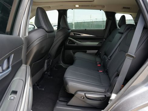 Certified 2026 INFINITI QX60 Luxe w/ Cargo Package AWD/4WD image 20