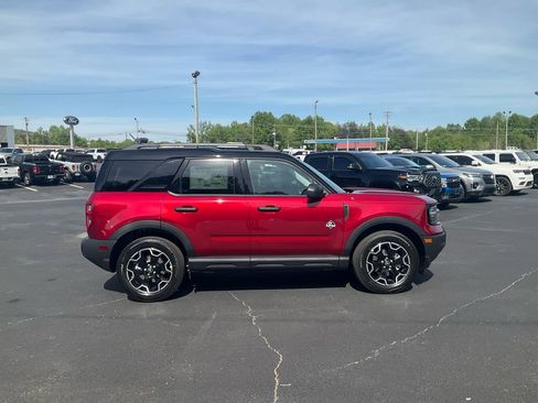 New 2026 Ford Bronco Sport Outer Banks AWD/4WD image 4