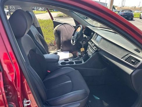 Used 2018 Kia Optima S FWD image 3