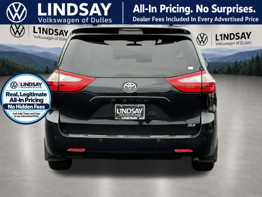 Used 2016 Toyota Sienna XLE Premium w/ Protection Package FWD image 6