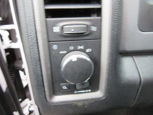 Used 2016 RAM 1500 Tradesman w/ Popular Equipment Group RWD image 10