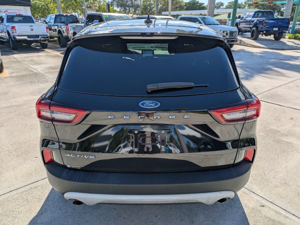 Certified 2023 Ford Escape Active FWD image 5