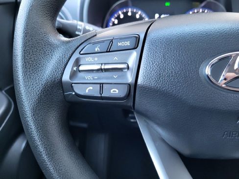 Used 2018 Hyundai Kona SE image 9