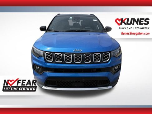 Used 2025 Jeep Compass Limited AWD/4WD image 5