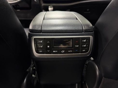 Used 2015 Toyota Highlander Limited Platinum image 15