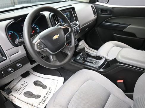 Used 2019 Chevrolet Colorado W/T w/ Custom Special Edition image 18