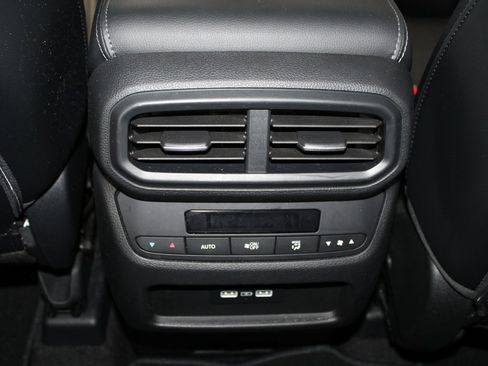 Used 2023 Honda Pilot Touring image 20