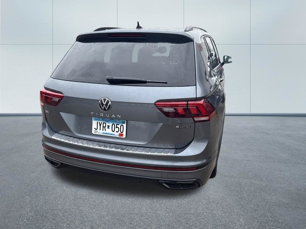 Used 2022 Volkswagen Tiguan SE R-Line AWD/4WD image 5