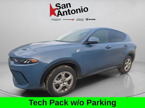 Used 2023 Dodge Hornet GT w/ Tech Pack w/o Parking image 4