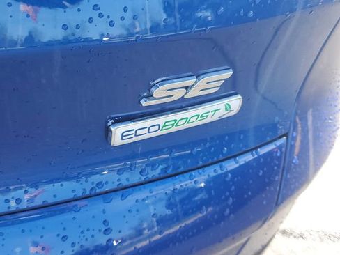 Used 2018 Ford Escape SE w/ SE SYNC Package FWD image 6