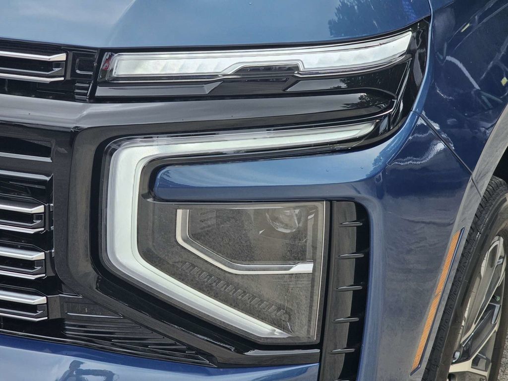 New 2026 Chevrolet Tahoe High Country w/ Sun And Tow Package AWD/4WD image 11