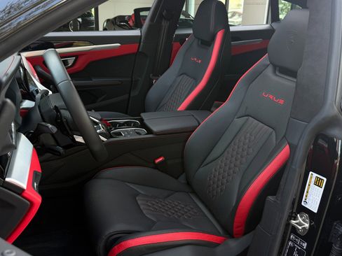 Used 2024 Lamborghini Urus S image 34