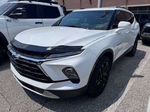 Used 2024 Chevrolet Blazer LT w/ LPO, Floor Liner Package FWD image 3