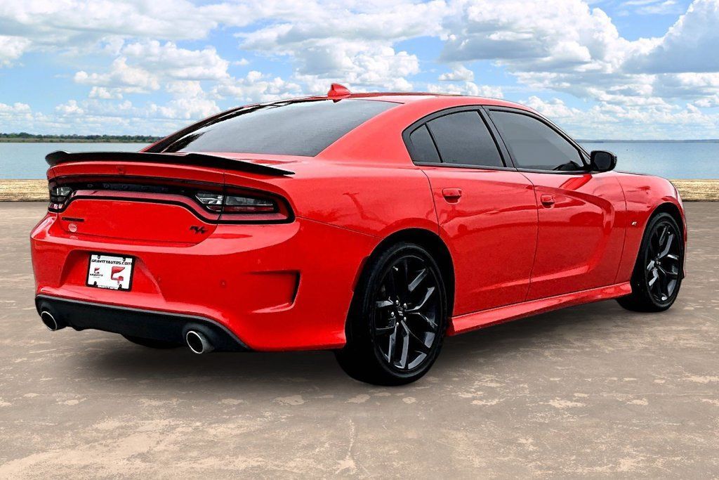Used 2022 Dodge Charger R/T w/ Blacktop Package RWD image 4