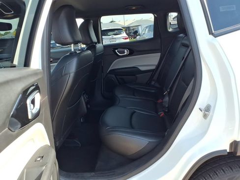 Used 2025 Jeep Compass Limited AWD/4WD image 21