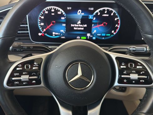 Used 2022 Mercedes-Benz GLS 450 4MATIC image 24