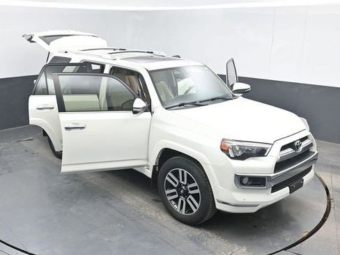 Used 2018 Toyota 4Runner Limited AWD/4WD image 49
