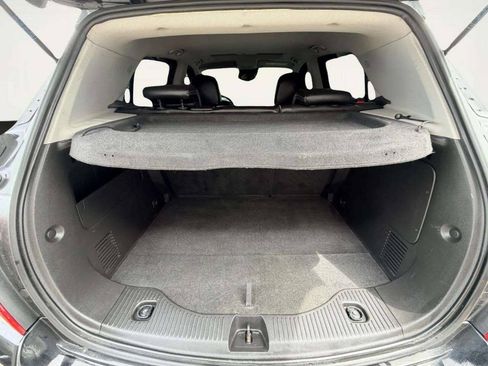 Used 2018 Chevrolet Trax Premier w/ Midnight Edition FWD image 7