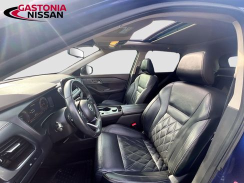 Used 2021 Nissan Rogue Platinum image 29