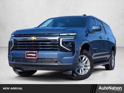 New 2026 Chevrolet Suburban LT w/ Comfort Package