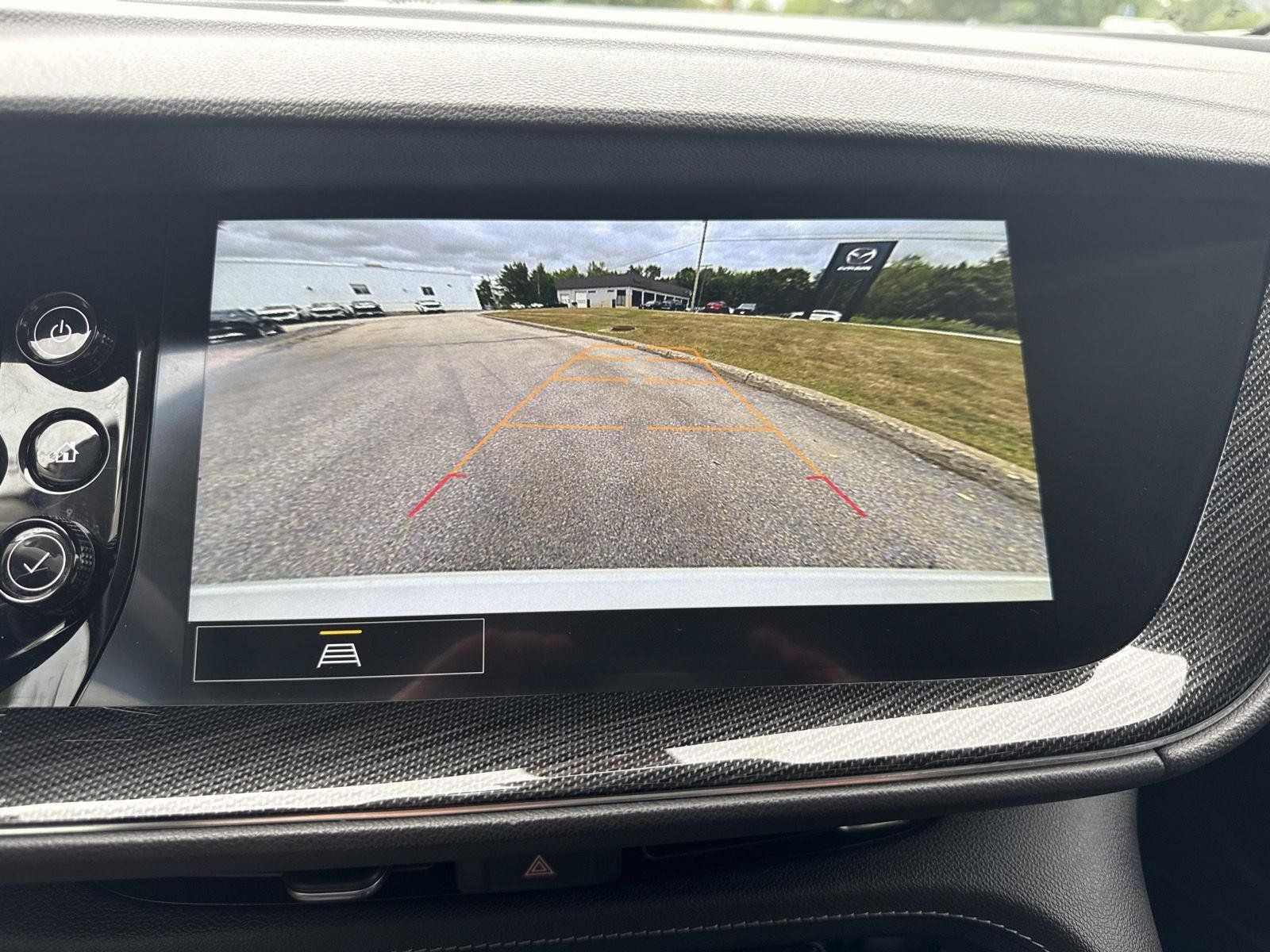 Used 2023 Buick Envision Essence AWD/4WD image 27