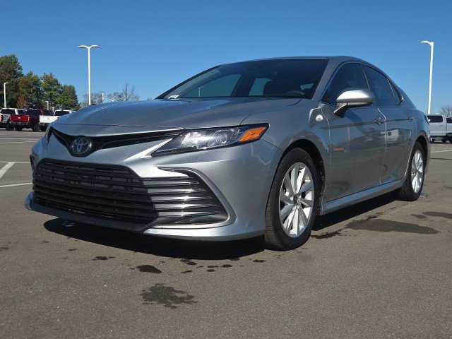Used 2023 Toyota Camry LE FWD image 2