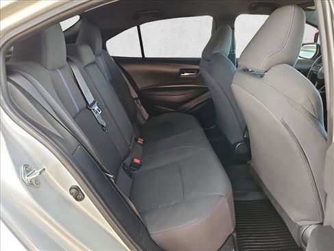 Used 2022 Toyota Corolla SE image 19