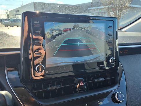 Used 2022 Toyota Corolla LE image 8