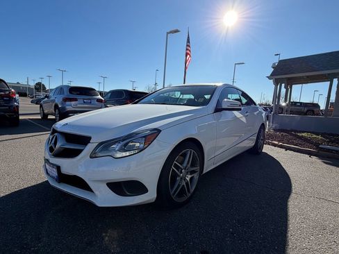 Used 2015 Mercedes-Benz E 400 4MATIC Coupe image 3