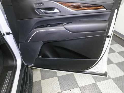 Used 2021 Cadillac Escalade Premium Luxury w/ Performance Package image 22