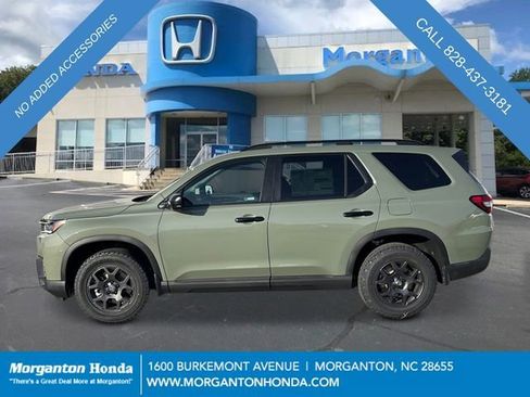 New 2026 Honda Pilot TrailSport image 2