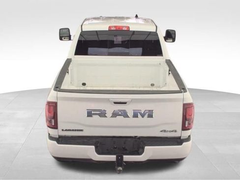 Used 2026 RAM 2500 Laramie AWD/4WD image 6