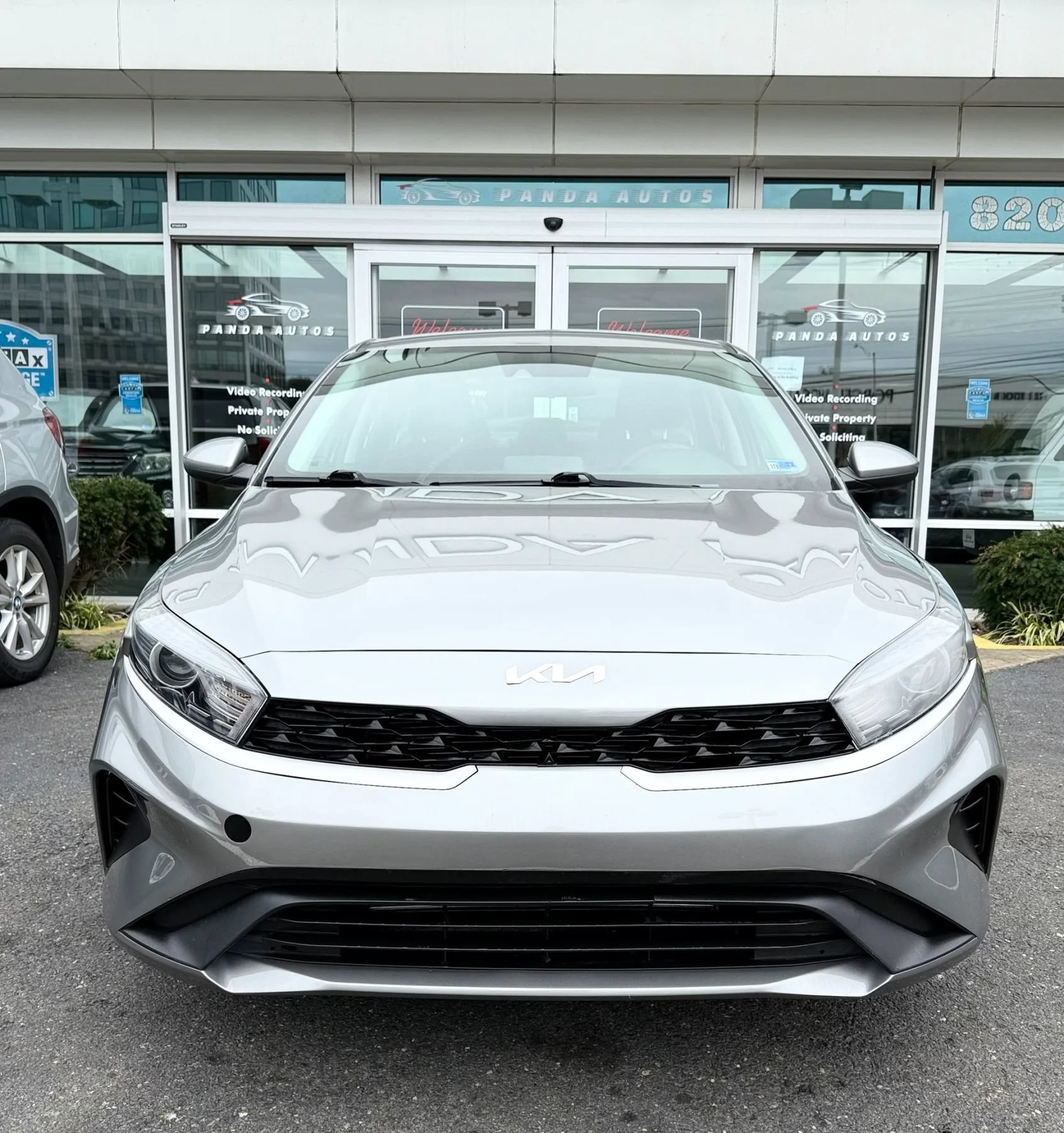 Used 2022 Kia Forte LXS FWD image 2