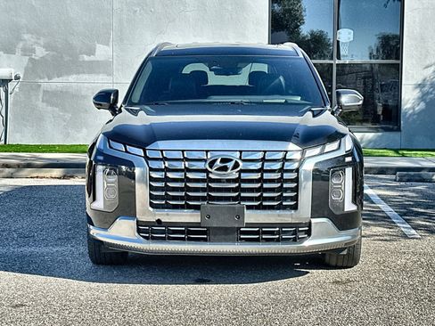 Used 2024 Hyundai Palisade Calligraphy image 6