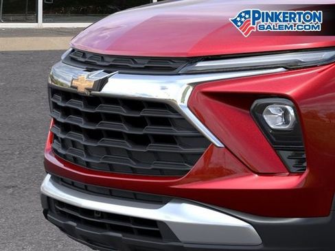 New 2026 Chevrolet TrailBlazer LT w/ Convenience Package AWD/4WD image 13
