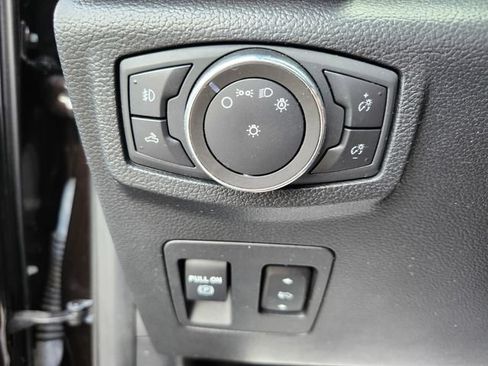 Used 2020 Ford F150 XLT w/ Equipment Group 302A Luxury AWD/4WD image 32